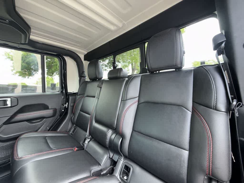 Used 2023 Jeep Gladiator Rubicon w/ Dual Top Group AWD/4WD image 22