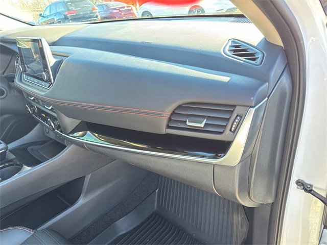 Used 2025 Nissan Rogue SV image 25