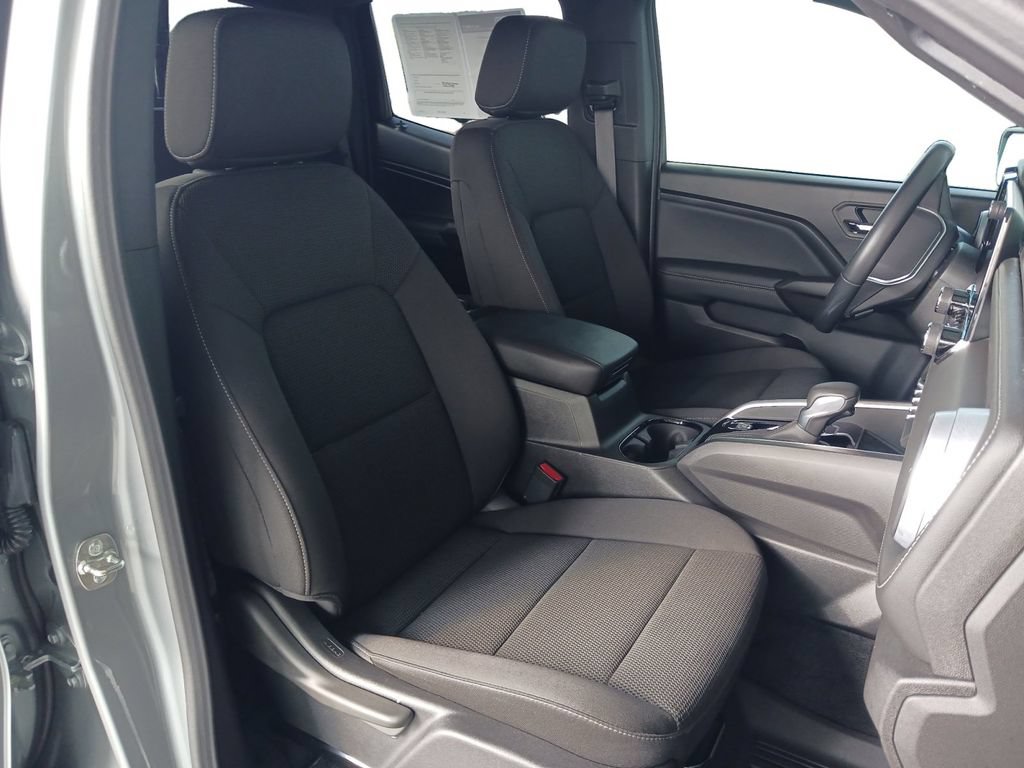 Used 2025 Chevrolet Colorado LT AWD/4WD image 28