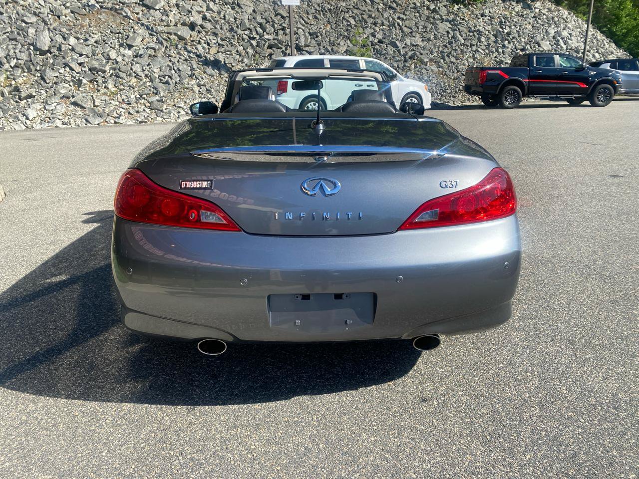 Used 2013 INFINITI G37 Convertible w/ Premium Pkg RWD image 30
