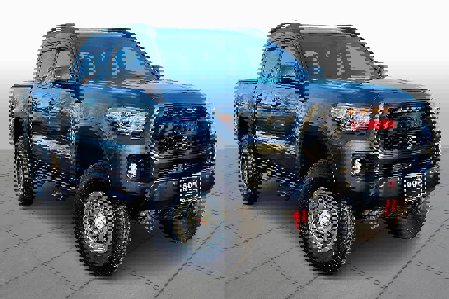 Used 2023 Toyota Tacoma TRD Off-Road image 3