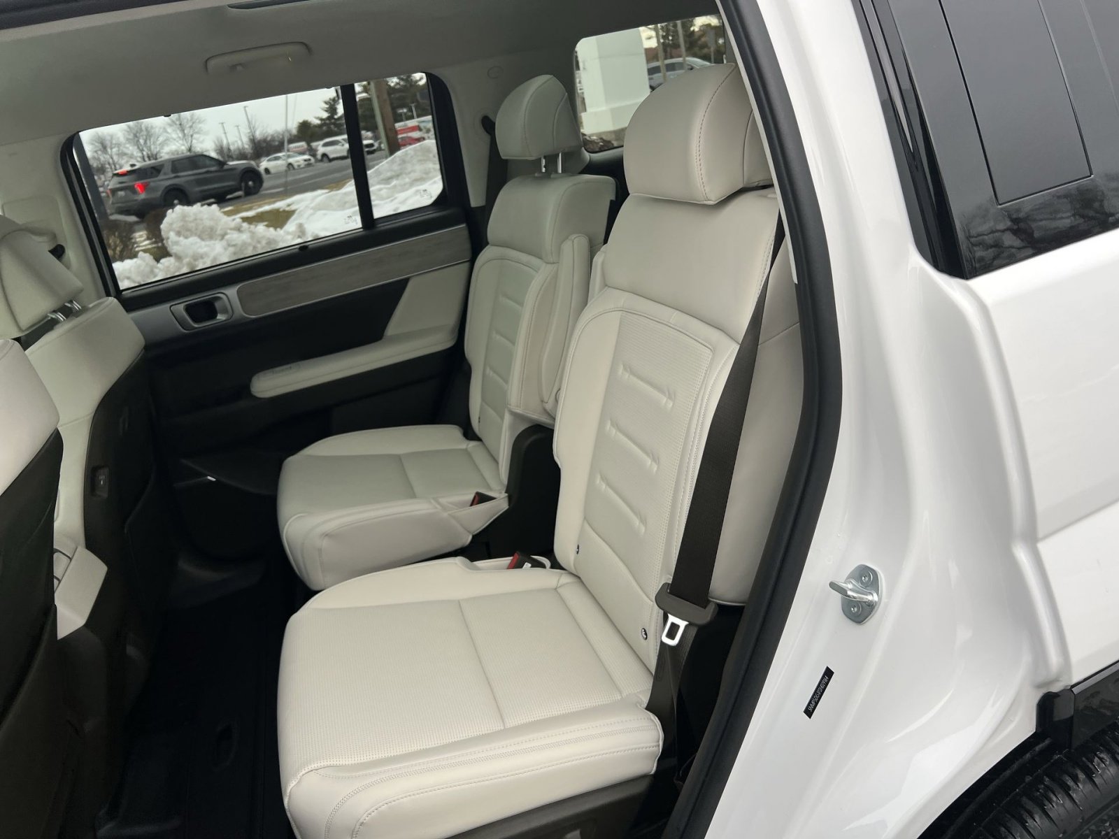 Used 2025 Hyundai Santa Fe Calligraphy image 25