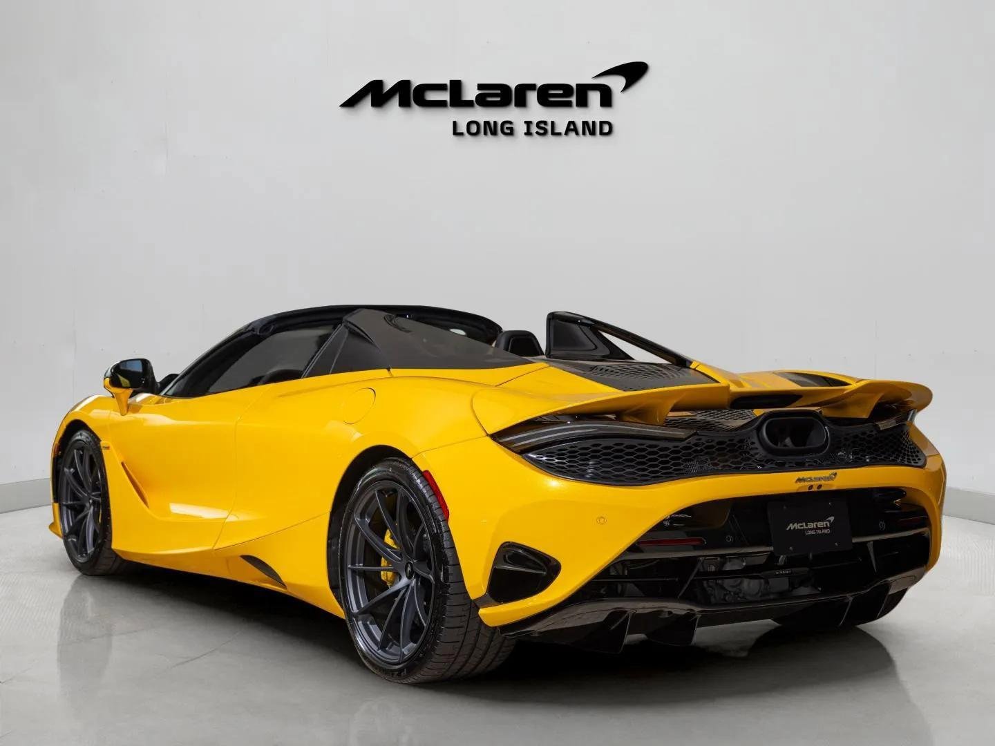 New 2026 McLaren 750S Spider image 8