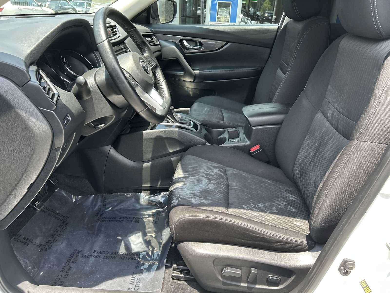 Used 2020 Nissan Rogue SV AWD/4WD image 10