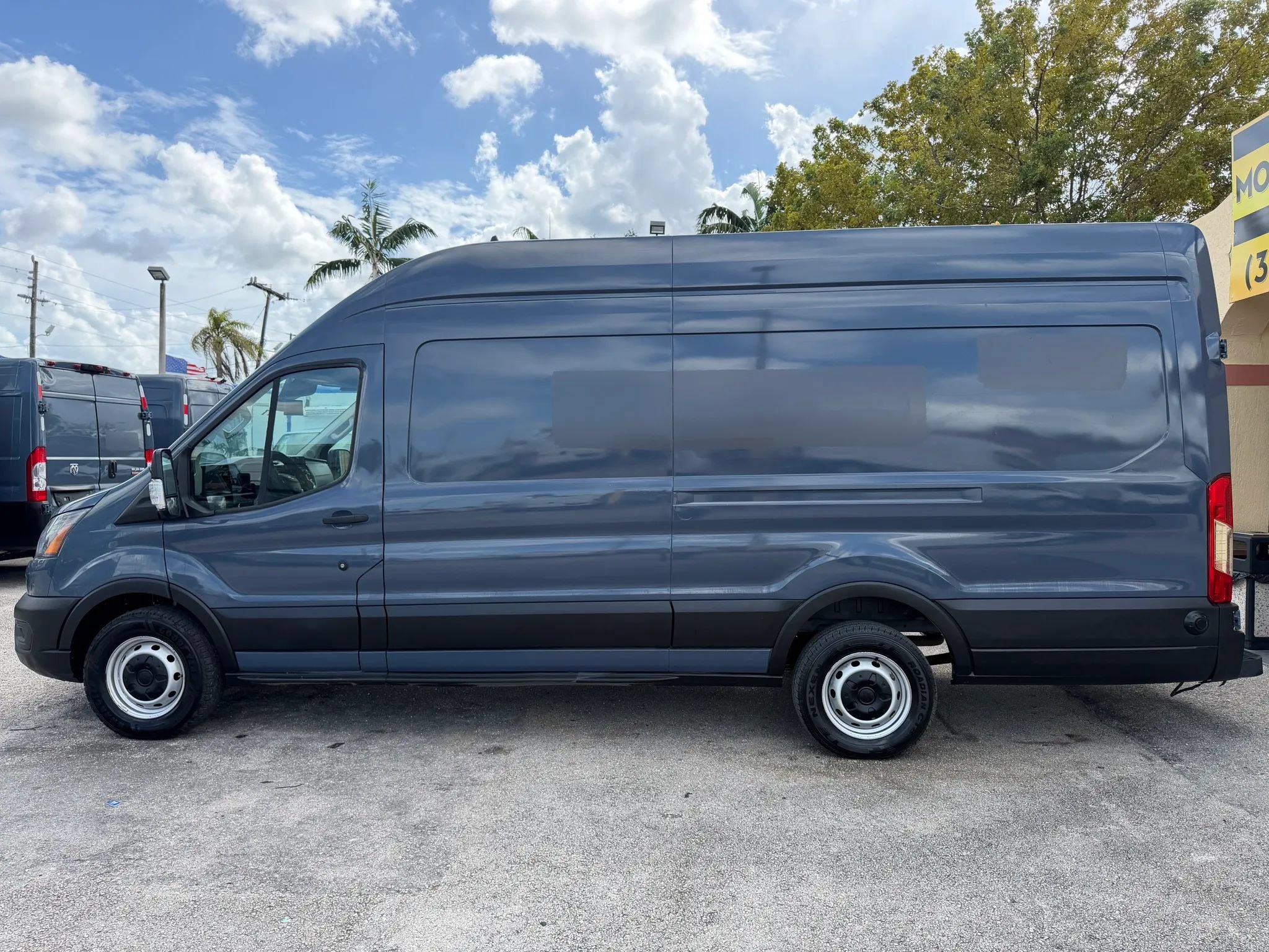 Used 2020 Ford Transit 250 148 High Roof Extended RWD image 2