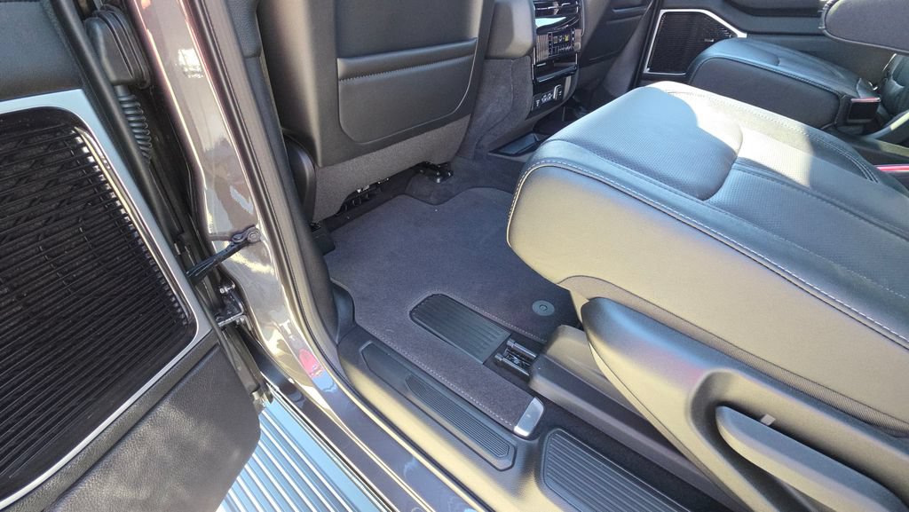 New 2026 Jeep Grand Wagoneer Limited w/ Premium Group II AWD/4WD image 21