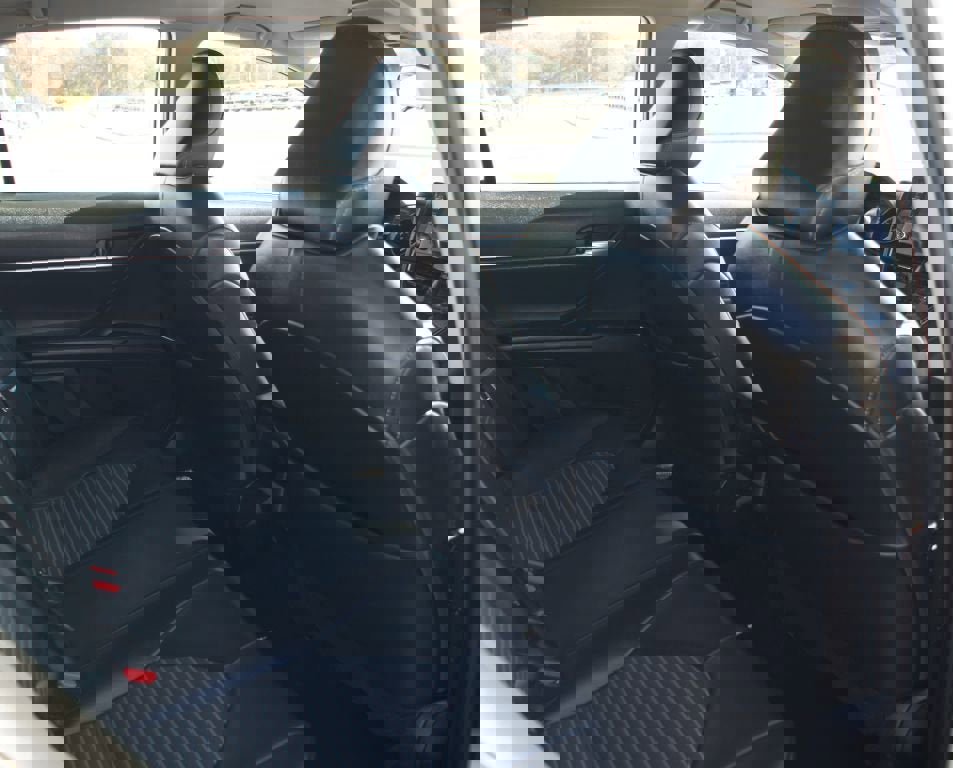 Used 2024 Toyota Camry SE image 18