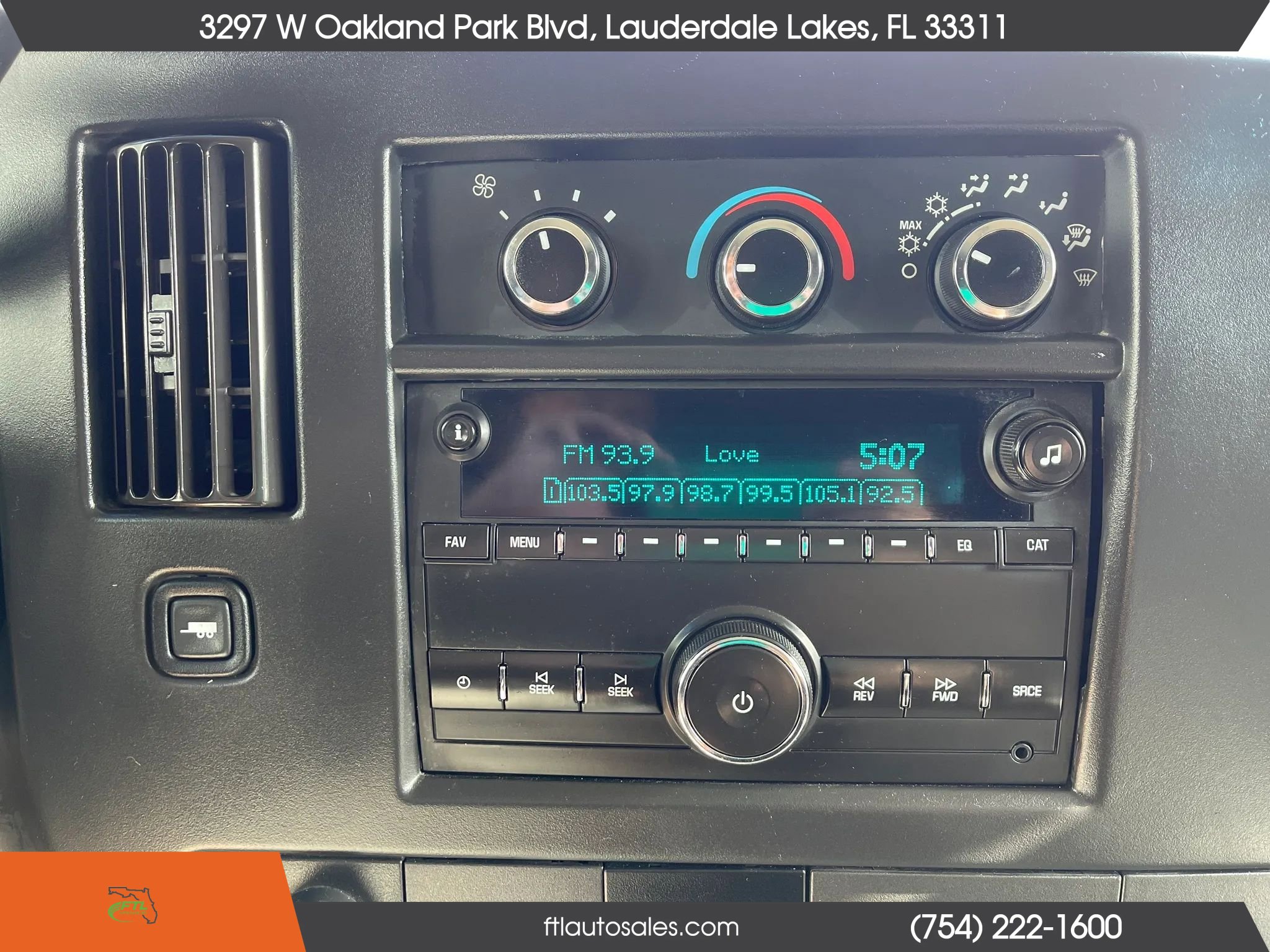 Used 2017 GMC Savana 3500 Extended image 56