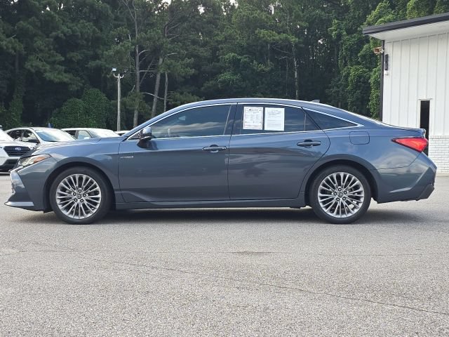 Used 2019 Toyota Avalon Limited w/ All Weather Liner Package FWD image 2