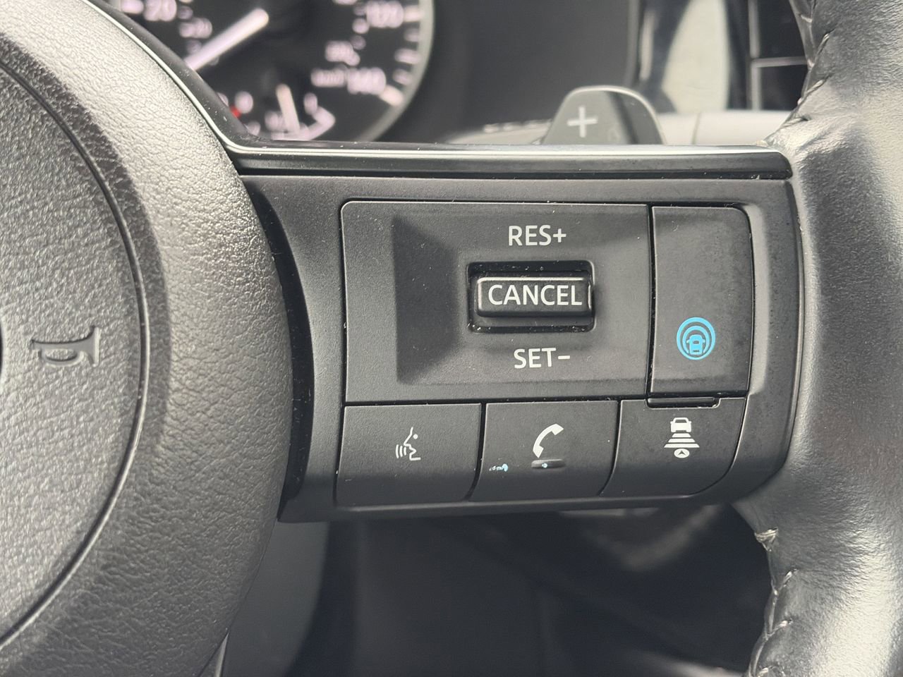 Certified 2024 Nissan Pathfinder SV image 22