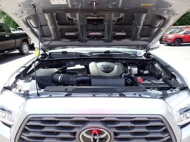 Used 2021 Toyota Tacoma TRD Sport AWD/4WD image 14