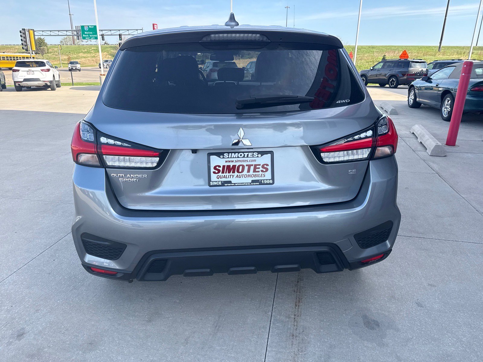 Used 2025 Mitsubishi Outlander Sport SE AWD/4WD image 3