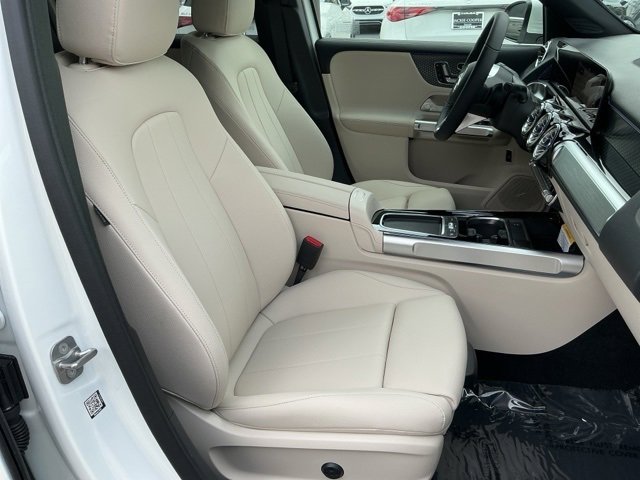 New 2025 Mercedes-Benz GLB 250 image 29