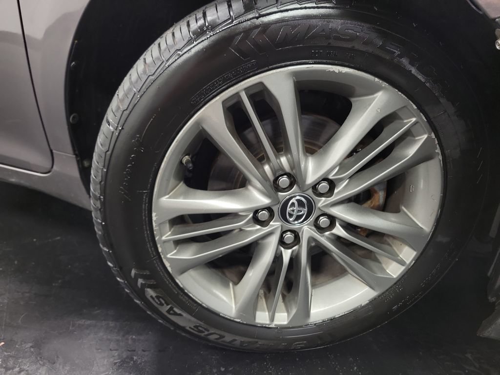 Used 2016 Toyota Camry SE FWD image 10