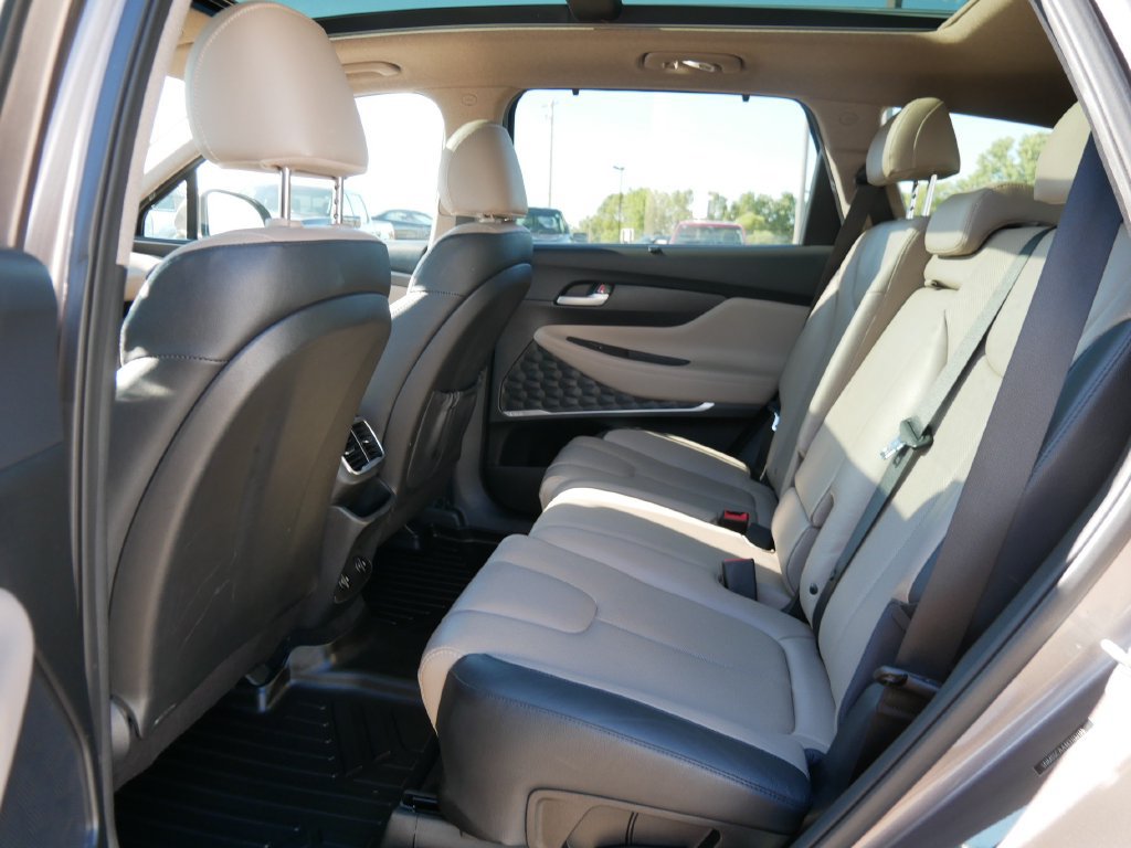 Used 2019 Hyundai Santa Fe Limited AWD/4WD image 10
