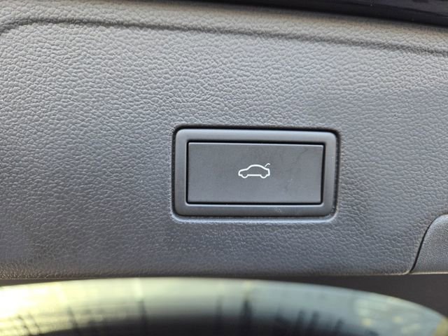 Used 2024 Volkswagen Atlas Cross Sport SEL R-Line image 16