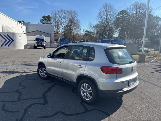 Used 2013 Volkswagen Tiguan S image 6