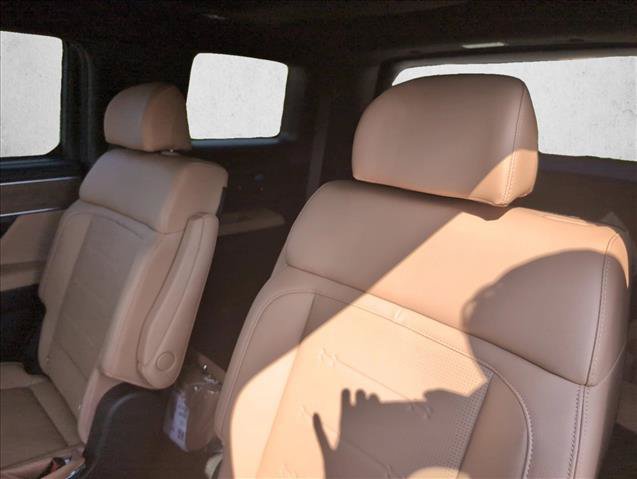 New 2027 Hyundai Santa Fe Limited FWD image 23