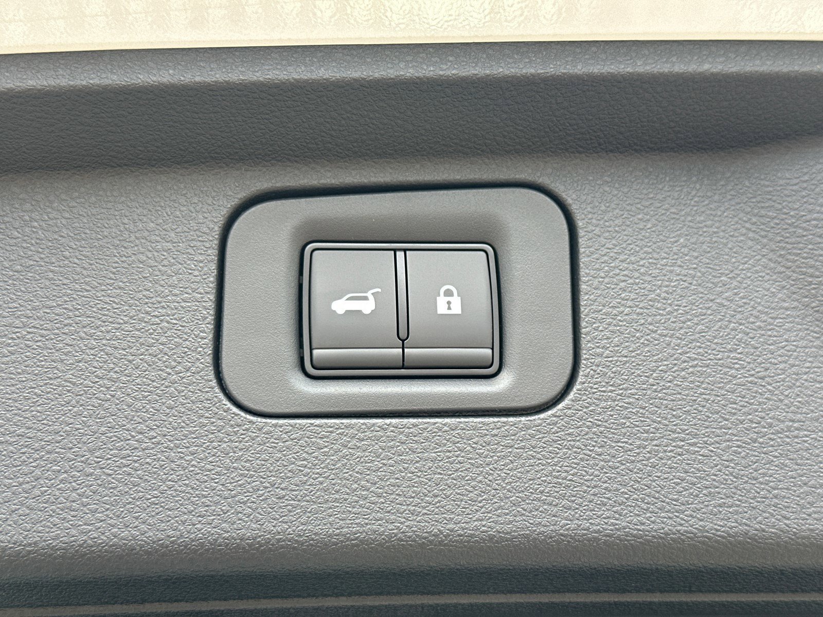 New 2025 Nissan Armada PRO-4X AWD/4WD image 19