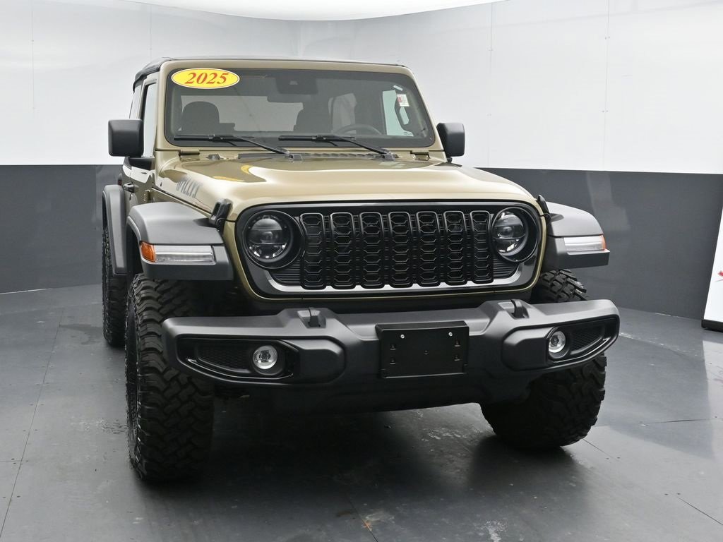 Used 2025 Jeep Wrangler Sport image 3