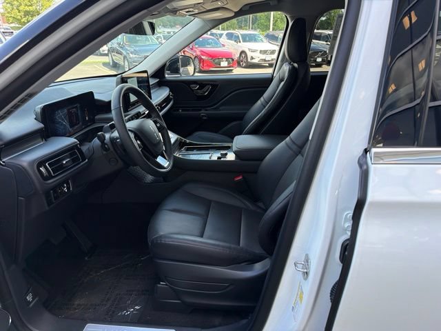 New 2026 Lincoln Aviator AWD image 13