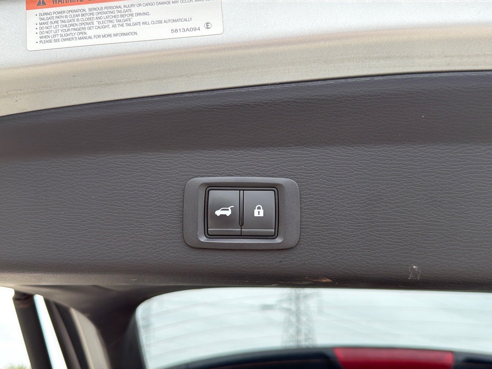 Used 2025 Mitsubishi Outlander SE AWD/4WD image 10