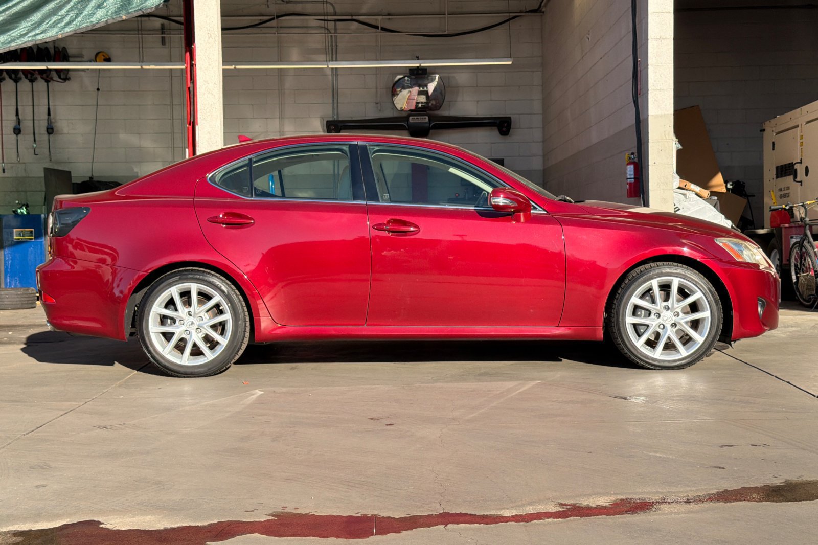 Used 2012 Lexus IS 250 w/ Premium Pkg Value Edition RWD image 3
