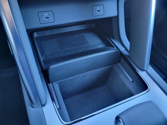 Used 2025 Land Rover Discovery Sport Dynamic SE image 37