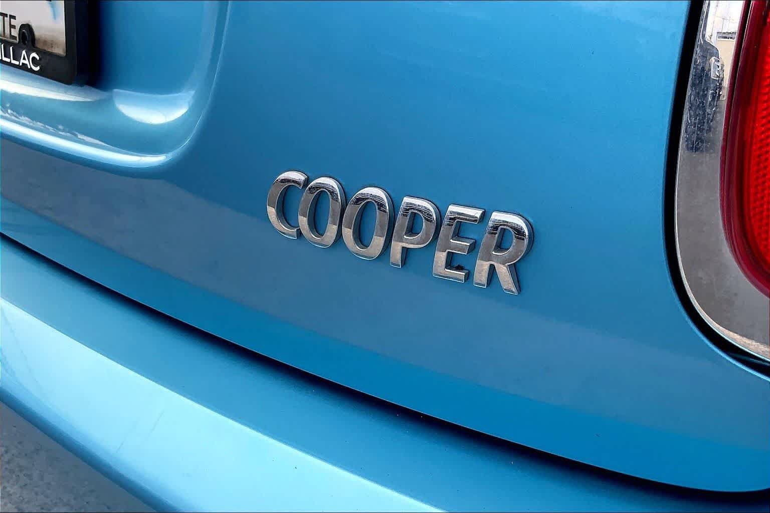 Used 2015 MINI Cooper 4-Door Hardtop FWD image 7