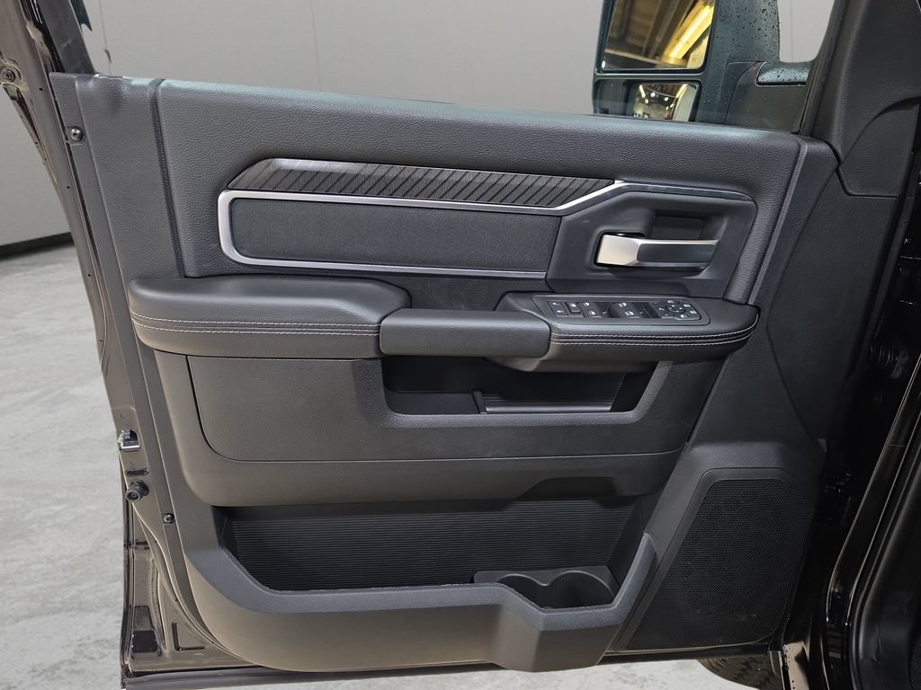New 2026 RAM 2500 Big Horn AWD/4WD image 14