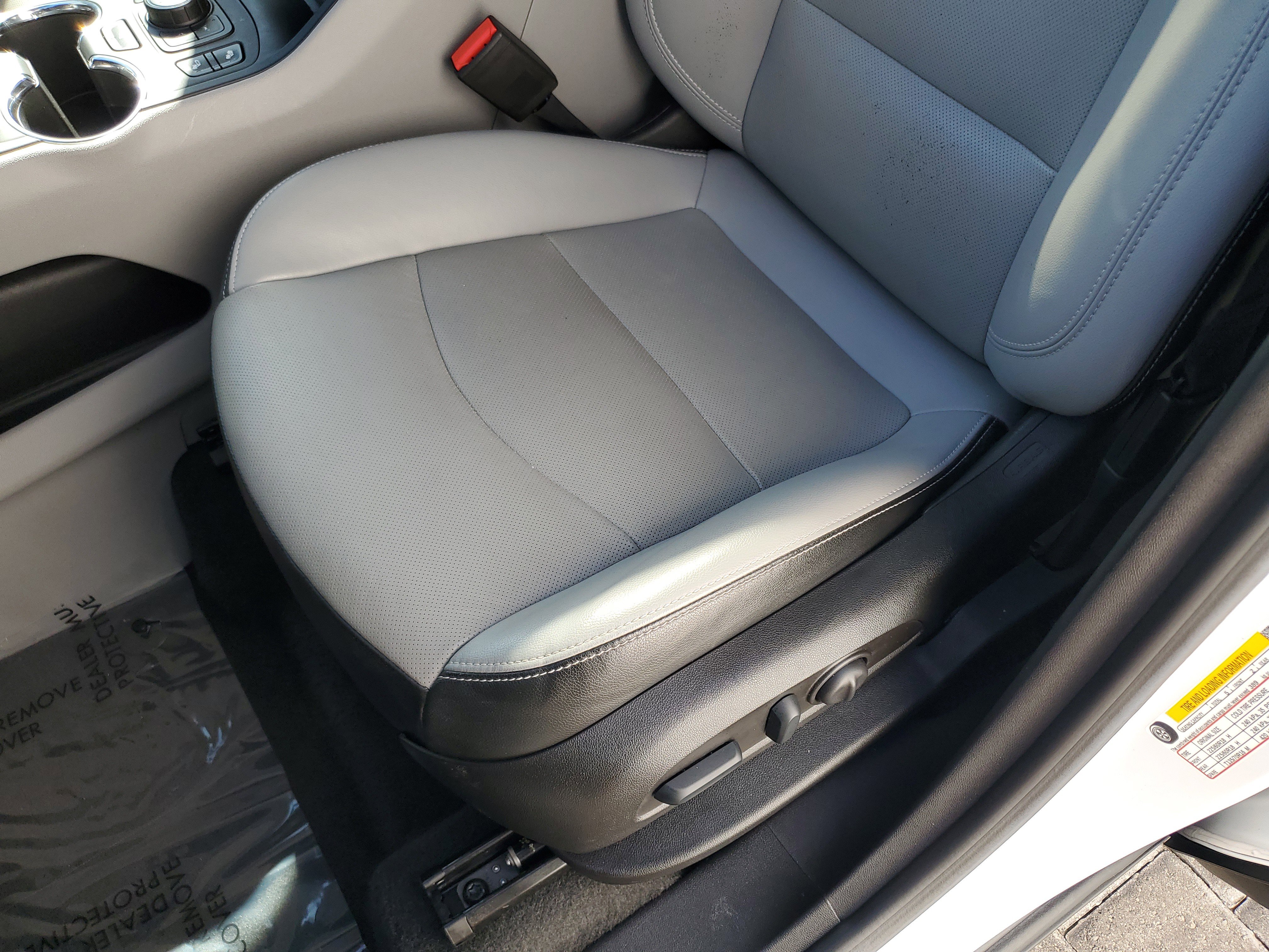 Used 2022 GMC Terrain SLT w/ Infotainment Package II image 18