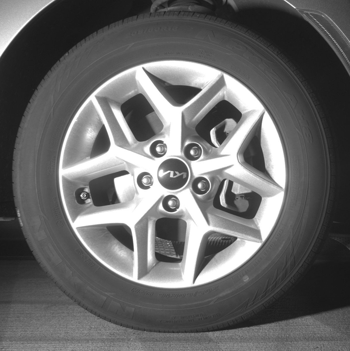 Used 2025 Kia Soul LX w/ LX Technology Package image 13