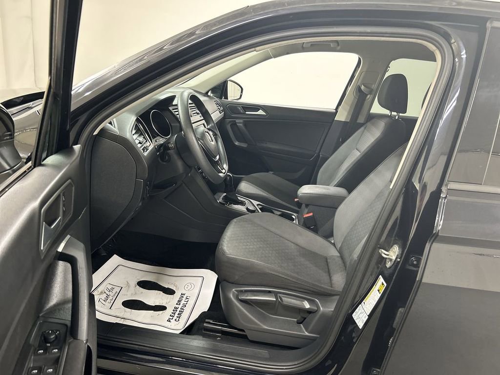 Used 2019 Volkswagen Tiguan S w/ Driver Assistance Package AWD/4WD image 9
