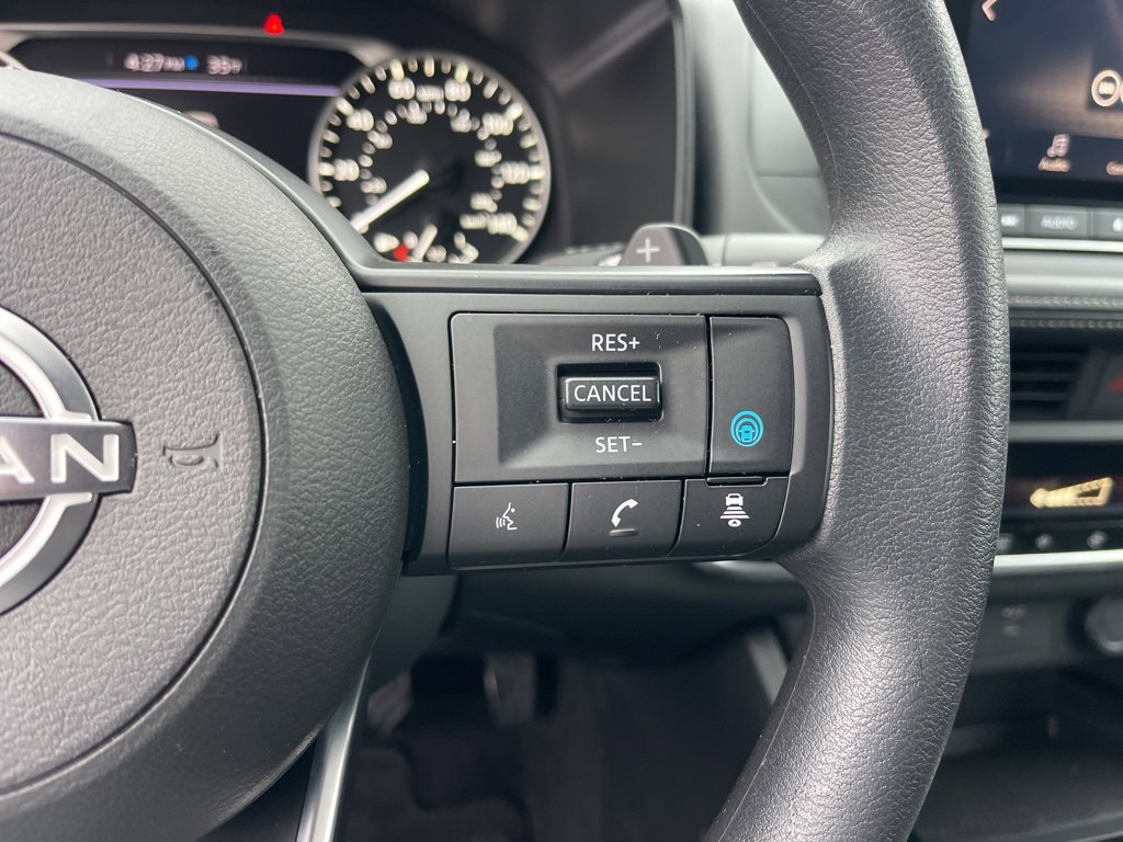 Used 2024 Nissan Rogue SV image 20