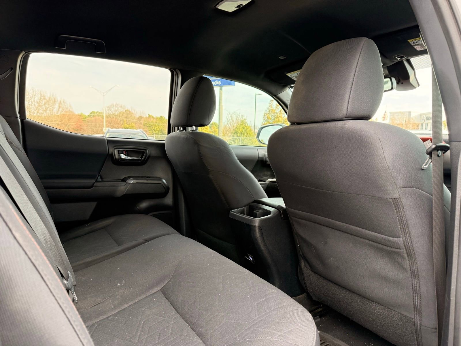 Used 2019 Toyota Tacoma TRD Off-Road image 28