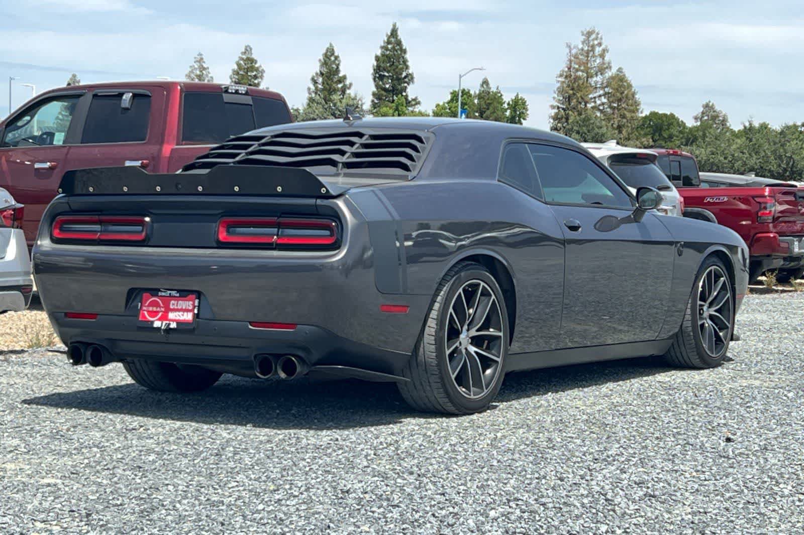 Used 2016 Dodge Challenger R/T Scat Pack w/ Leather Interior Group RWD image 3
