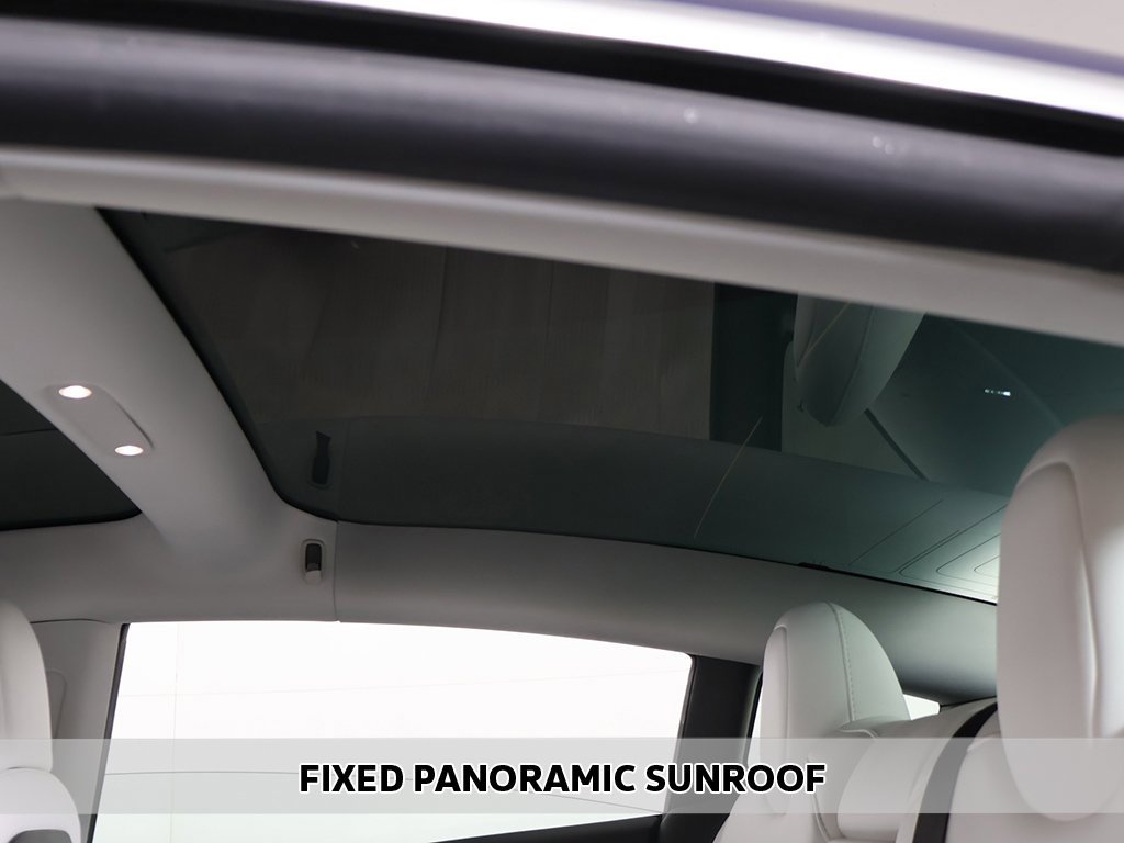 Used 2019 Tesla Model 3 Standard Range Plus image 5