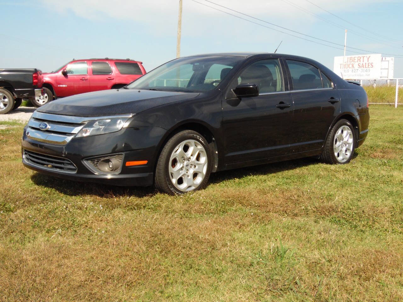 Used 2010 Ford Fusion SE image 1