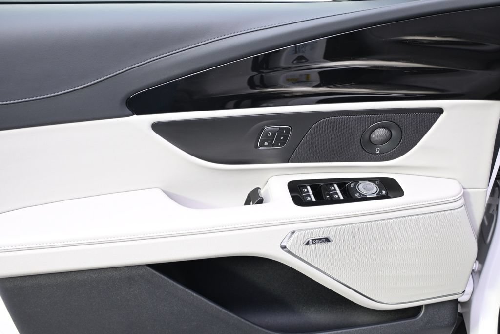 New 2026 Lincoln Nautilus Reserve w/ Jet Appearance Package AWD/4WD image 22