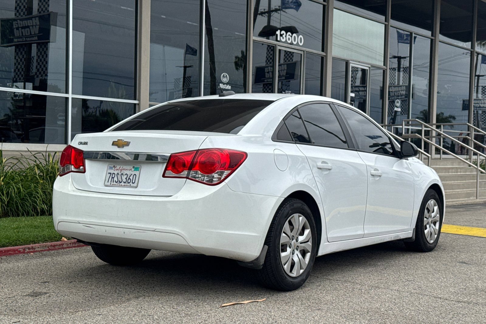 Used 2016 Chevrolet Cruze LS FWD image 5