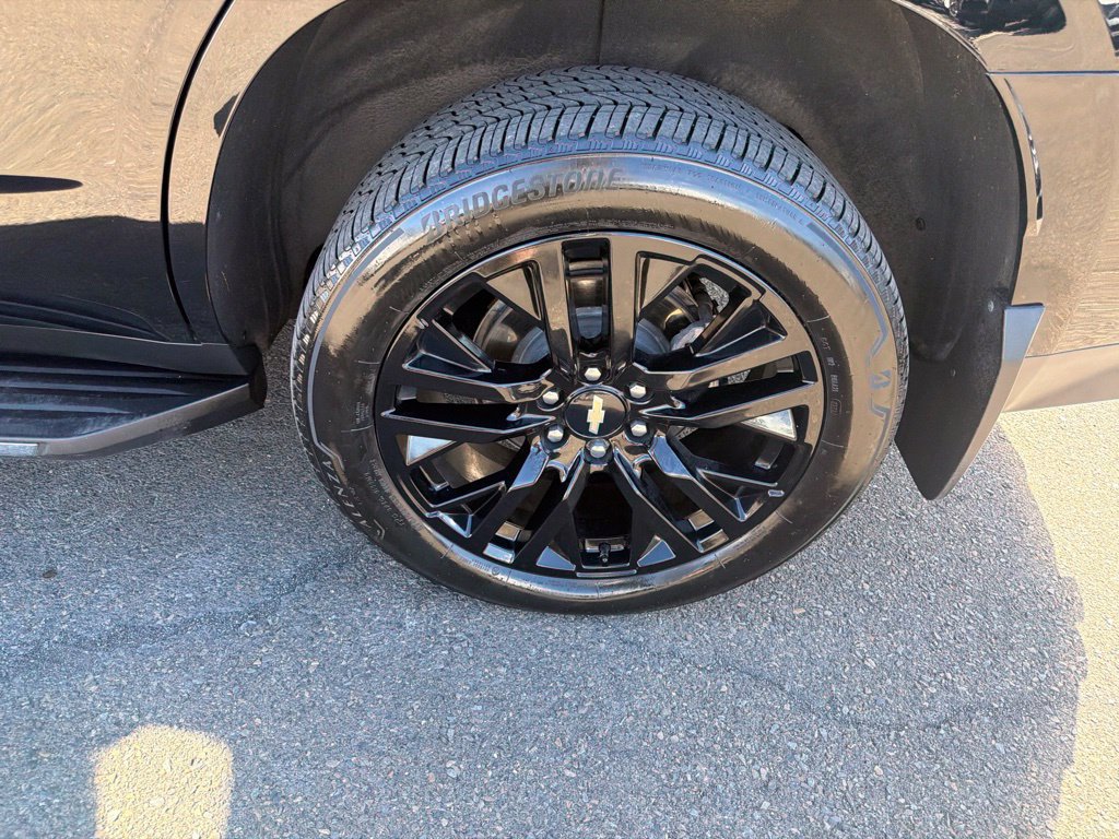 Used 2023 Chevrolet Tahoe Premier AWD/4WD image 31
