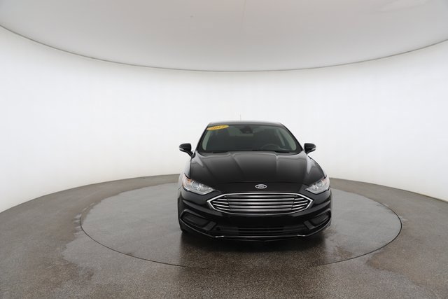 Used 2017 Ford Fusion SE image 30