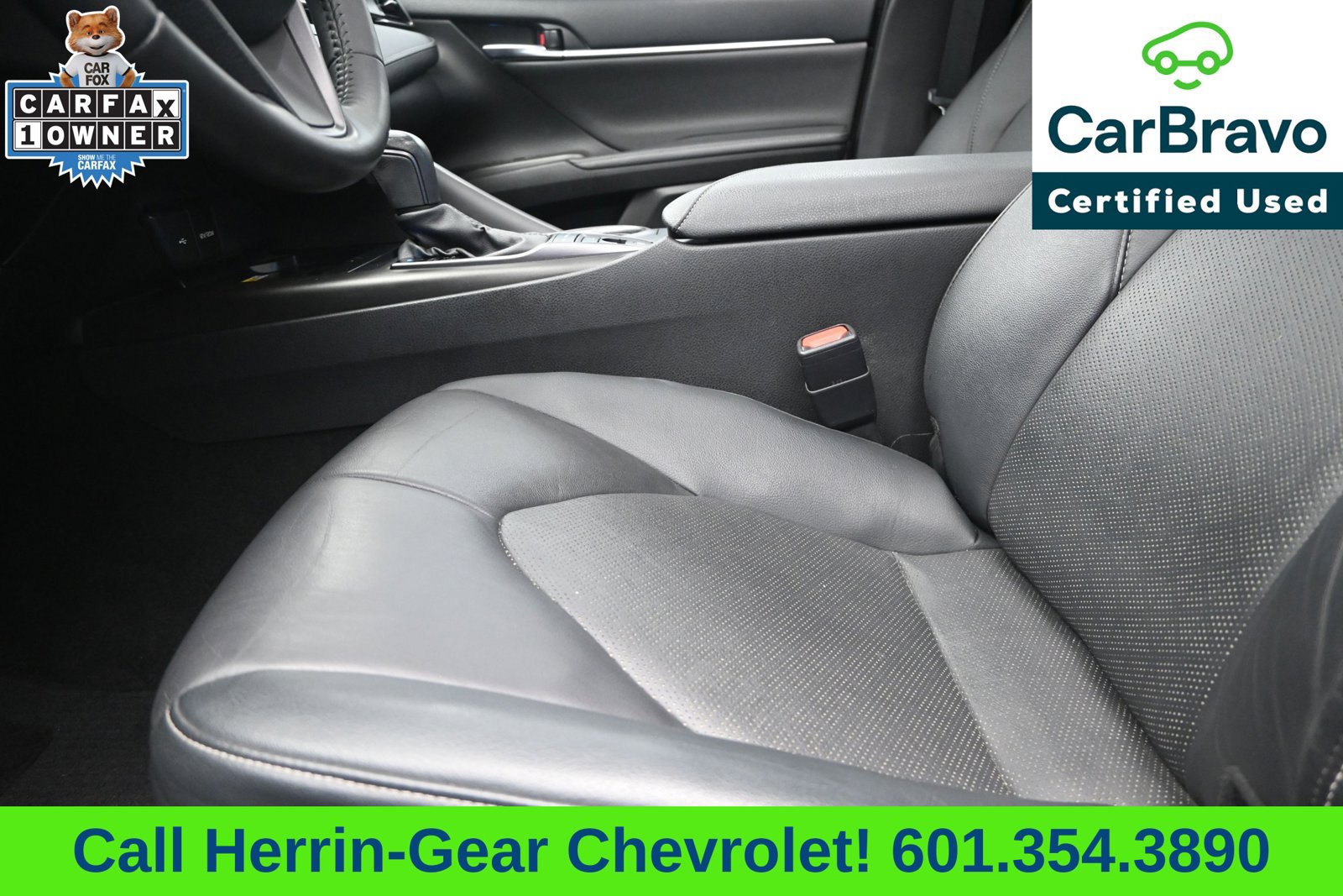 Used 2022 Toyota Camry XSE FWD image 13