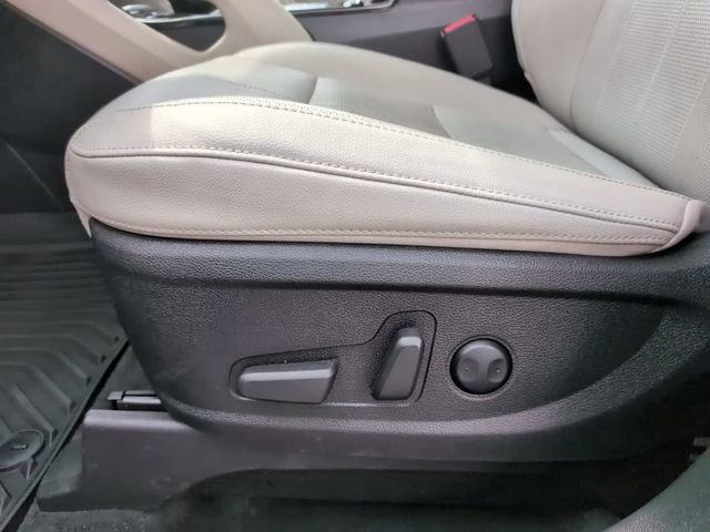 Used 2022 Kia Telluride EX w/ EX Premium Package image 16