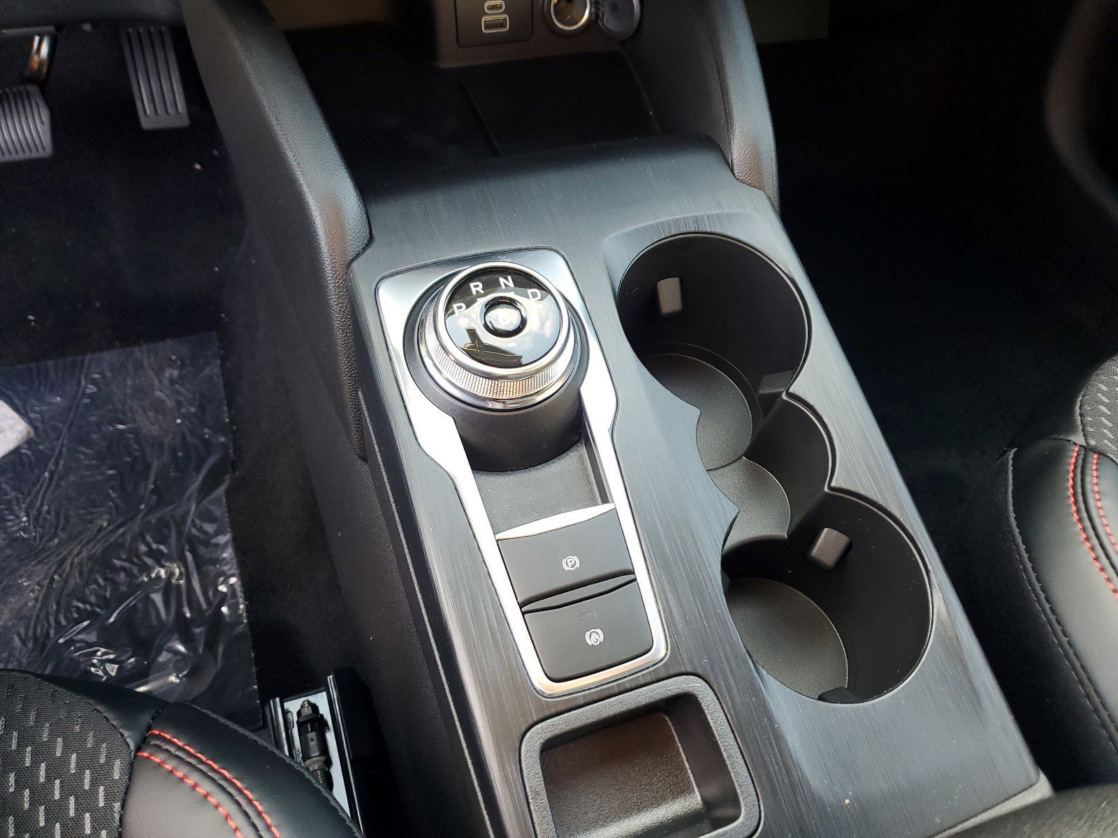 New 2025 Ford Escape ST-Line w/ Equipment Group 301A image 18