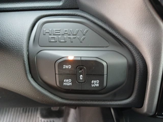 New 2026 RAM 4500 4x4 Crew Cab DRW w/ Laramie Trim Package image 40