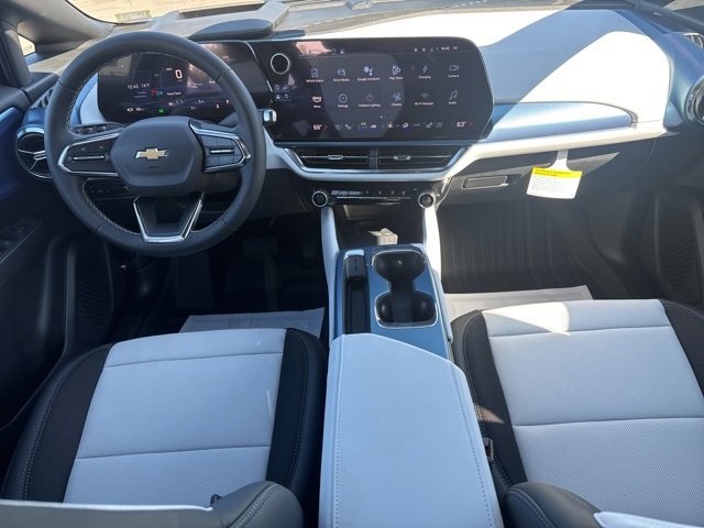New 2025 Chevrolet Equinox EV LT w/ Convenience Package II image 24