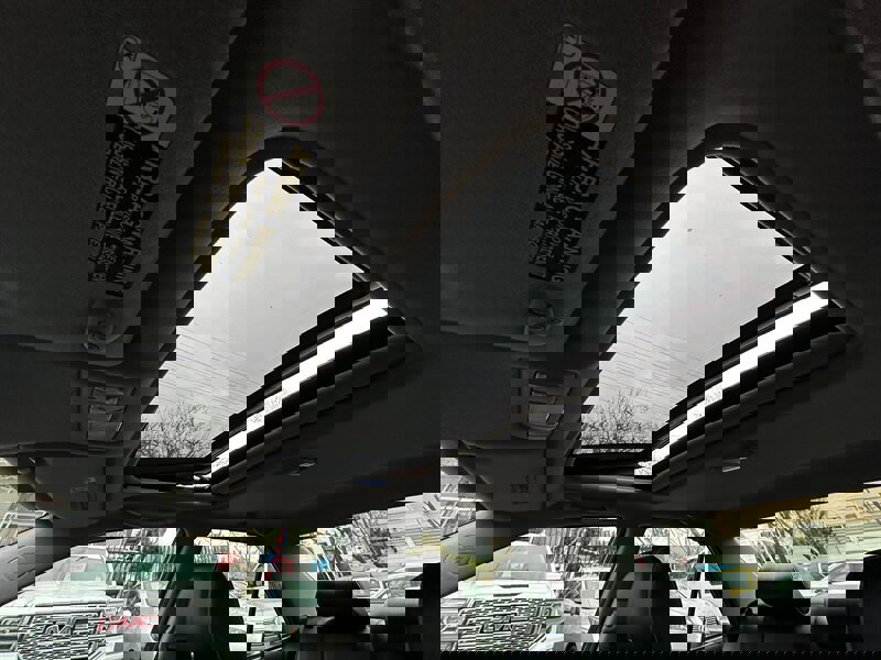 Used 2002 Lexus IS 300 RWD image 21