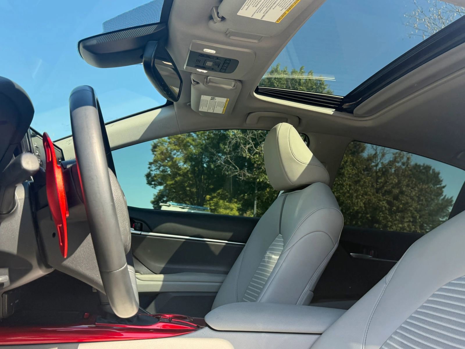 Used 2024 Toyota Camry SE w/ Convenience Package image 14