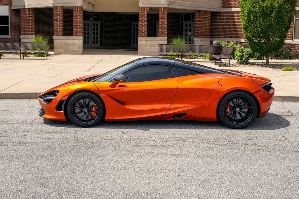 Used 2018 McLaren 720S Performance RWD image 2